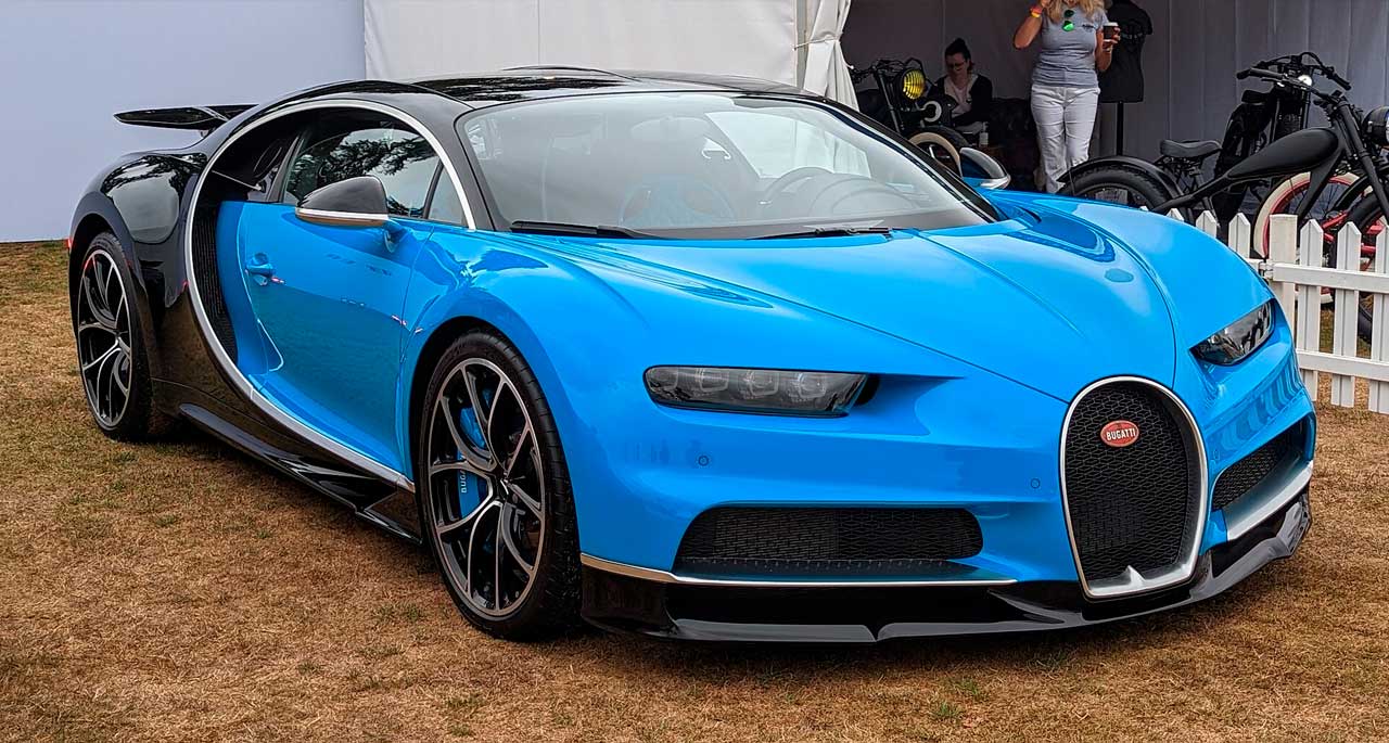 Bugatti Chiron: A Síntese Definitiva entre Potência Brutal, Alto Luxo e Velocidade Inatingível
